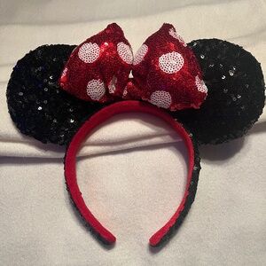 DISNEY PARKS AUTHENTIC Minnie Mouse Ears Headband Sequin Red Polka Dot Bow